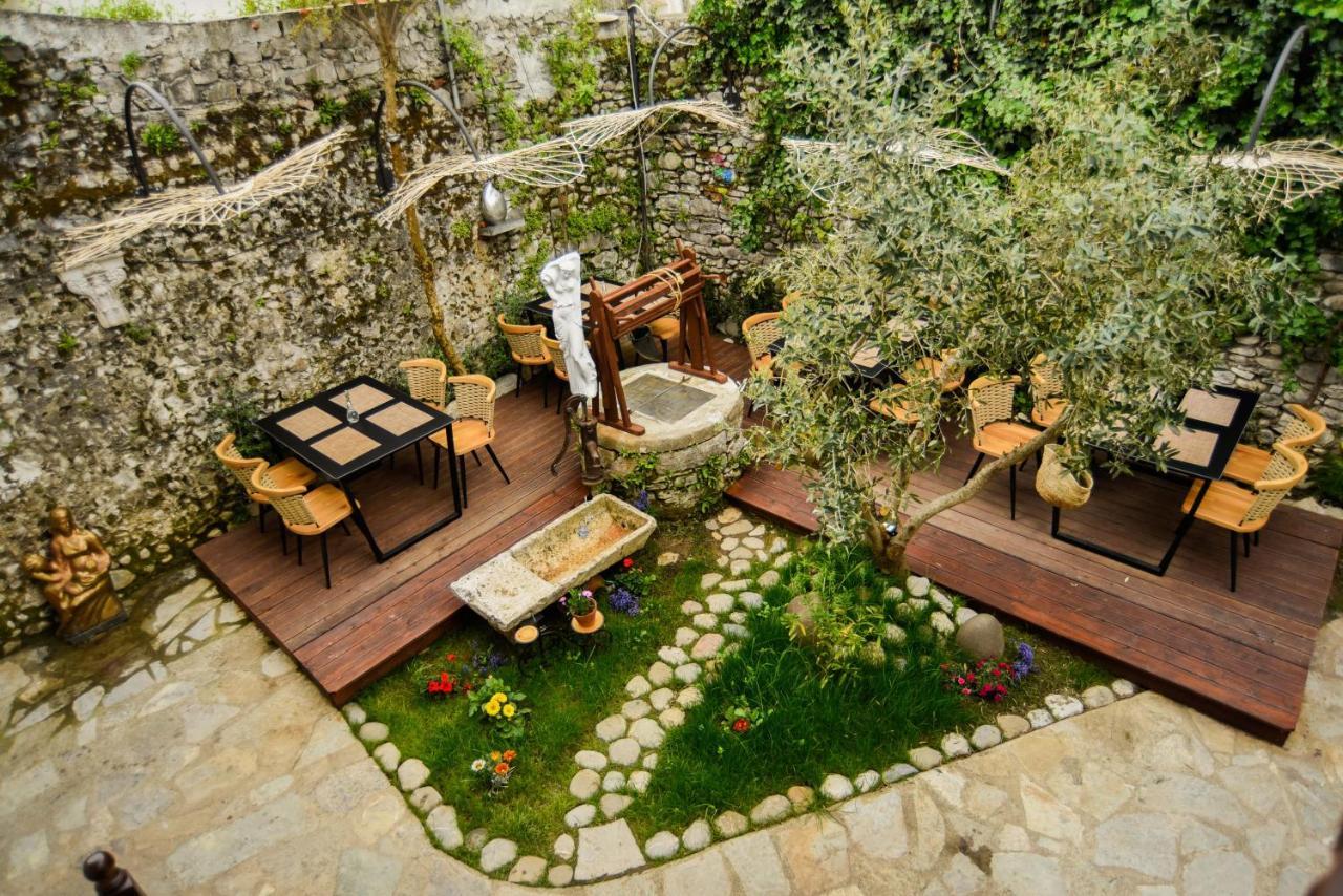 Atelier Boutique Hotel Shkoder Exterior photo
